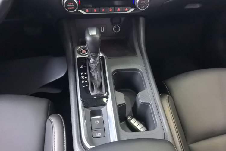 Used Nissan Sylphy 2022 1.6L XL CVT Enjoyment Edition Gear Lever
