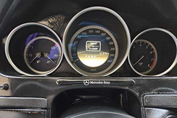 Used Mercedes-Benz C-Class 2010 C 180K Classic model
