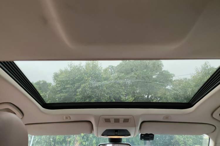 Used BMW 5 Series 2017 520Li Elegant Edition
