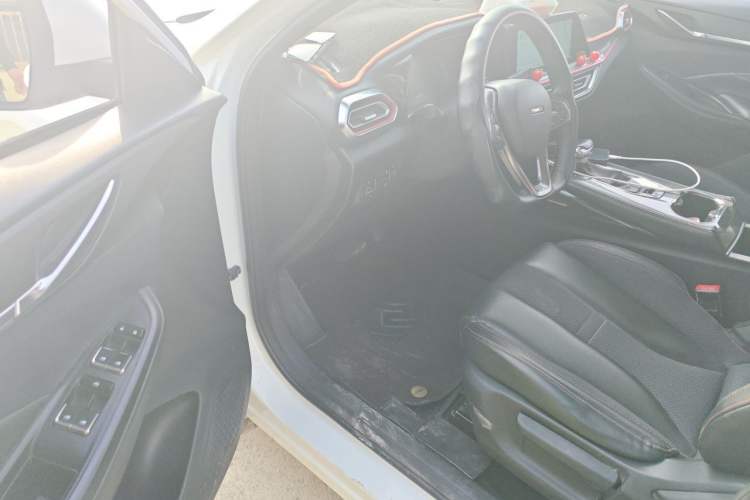 Used CHANGAN OSHAN X5 2021 1.6L CVT Luxury Model Driver Seat