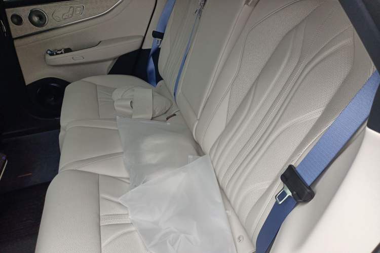 Used Zeekr 001 2026 Model 103° Rear-Drive Max Version
