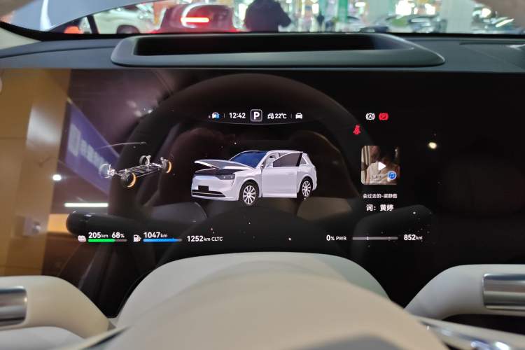 Used Hima AITO M8 2025 Extended-Range Max+ Version 53.4 kWh 6-Seater Edition
