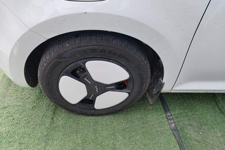 Used CHANGAN NEVO Lumin 2025 205 km Xiangqin Version Left Front Wheel Hub