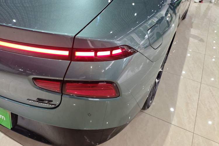 Used XPeng P7 2023 P7i 610 Max Performance Edition