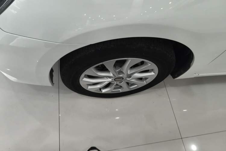 Used Nissan Sylphy 2019 1.6XV CVT Smart Connect Luxury Edition China VI Standard Left Front Wheel Hub
