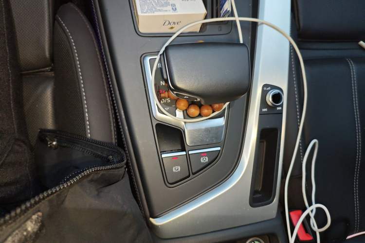 Used Audi A4L 2022 40 TFSI Luxury Dynamic Model
