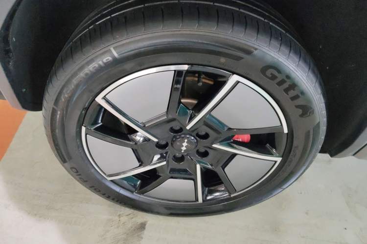 Used Formula Leopard Titanium 3 2025 501KM All-Wheel Drive Intelligent Driving Ultra Version