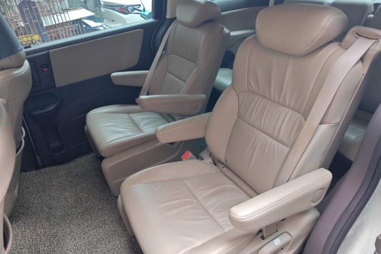 Used Honda Odyssey 2015 Revised 2.4L Luxury Edition
