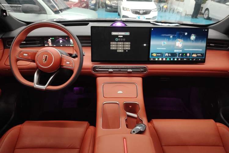 Used Hongqi HS6 PHEV 2026 220 All-Wheel Drive Smart Hybrid Version