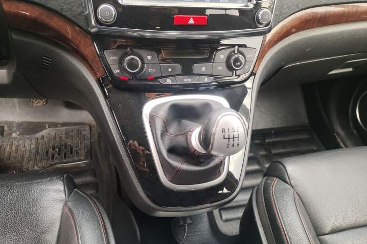 Used Haval H6 2015 Sport Edition 1.5T Manual Two-Wheel Drive Elite Model