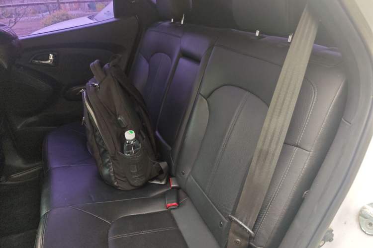 Used Hyundai ix35 2012 2.0L Automatic Two-Wheel Drive Elite Edition GLS Left Rear Seat