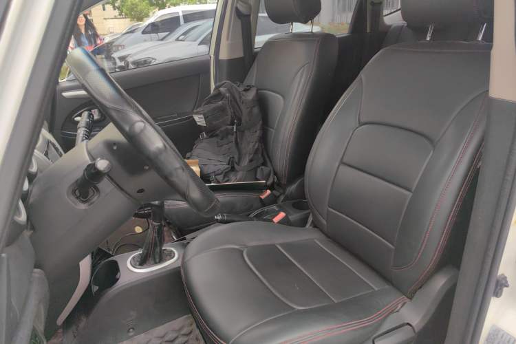 Used CHANGAN CX20 2014 1.4L Manual Sunroof Navigation Version – China IV Standard