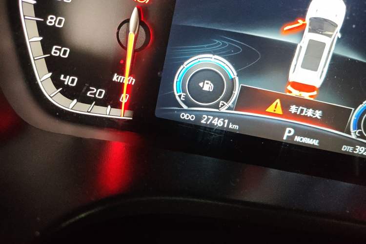 Used CHANGAN CS75 2019 280T DCT Million Edition China VI Standard Odometer Close Up