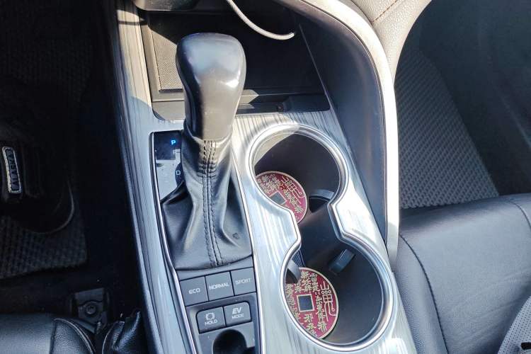 Used Toyota Camry 2019 Revised Version Dual-Engine 2.5 HG Luxury Edition