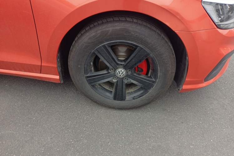 Used Volkswagen Lamando 2021 230TSI DSG Fashion Edition Right Front Wheel Hub