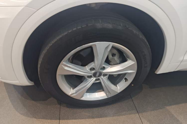 Used Audi Q5L 2020 Revised 40 TFSI Prestige Edition
