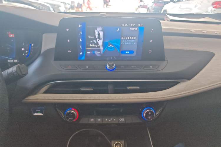 Used Buick Velite 6 2022 Plug-in Hybrid Connected Fashion Model Audio And AC Panel