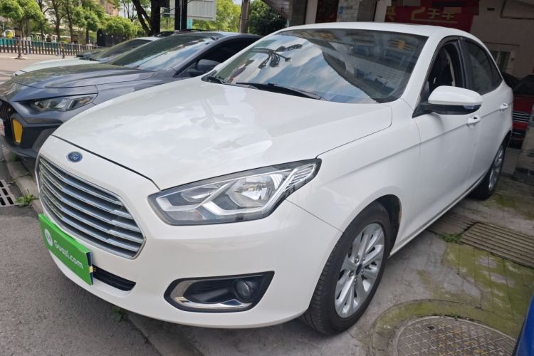 Used Ford Escort 2015 1.5L Automatic Fashion Model