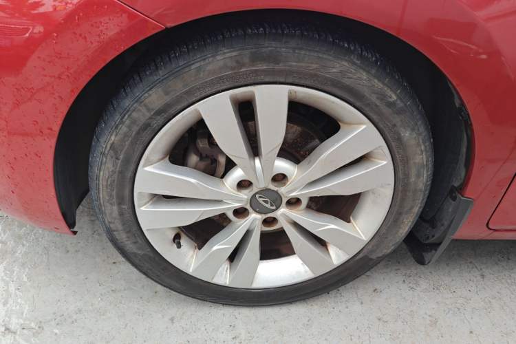 Used Chery Arrizo 5 2016 1.5L CVT Trendsetting Edition Left Front Wheel Hub