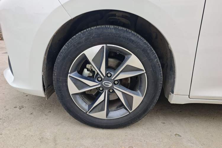 Used GAC Trumpchi M6 2023 PRO 270T DCT Luxury Edition
