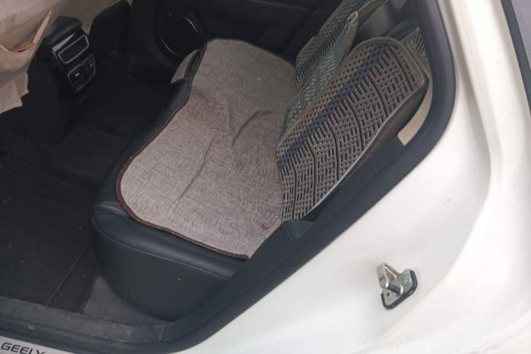 Used Geely Auto Emgrand GT 2015 1.8T Comfort Model Left Rear Seat