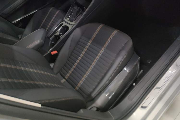 Used Volkswagen Lavida 2018 280TSI DSG Comfort Edition China V Standard Right Front Seat