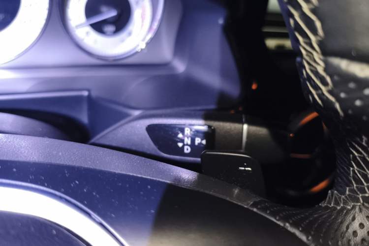 Used Mercedes-Benz GLK-Class 2013 GLK 300 4MATIC Luxury Model
