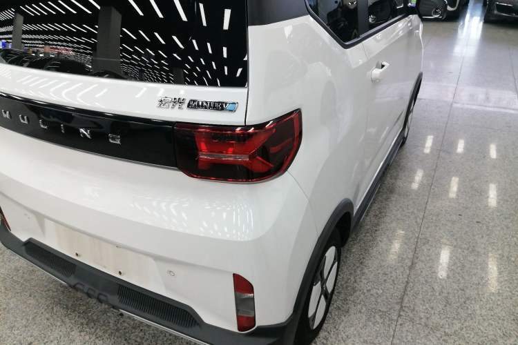 Used Wuling Hongguang MINIEV 2022 GAMEBOY 300km Enthusiast Model with Lithium Iron Phosphate