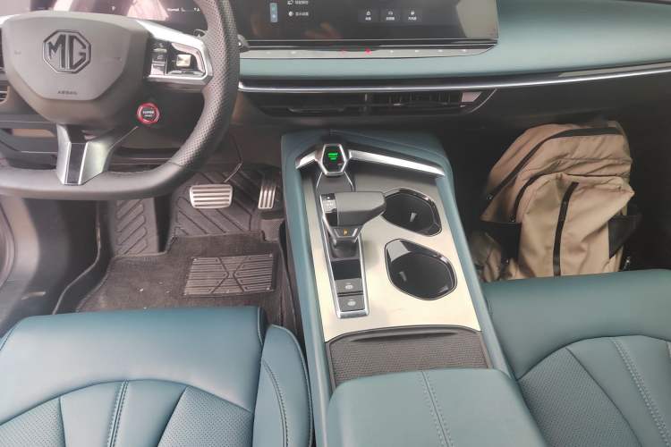 Used MG 7 2023 1.5T DCT Luxurious Supreme Edition