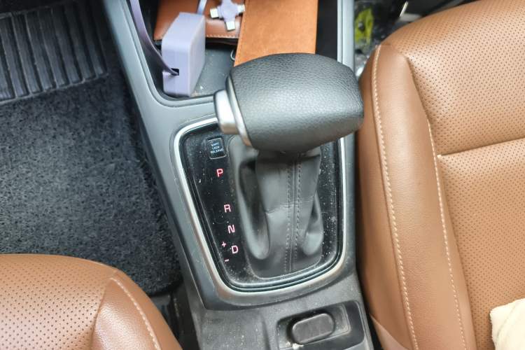 Used Kia KX Cross 2017 1.4L AT GLS