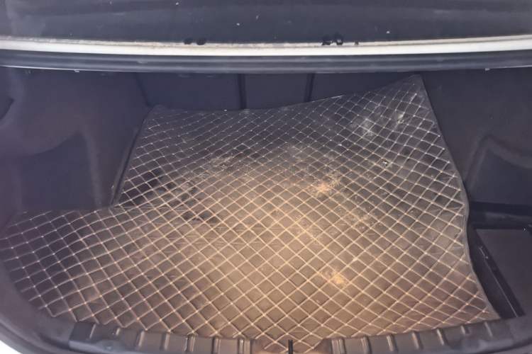 Used BMW 3 Series 2017 320Li Fashion Model Trunk