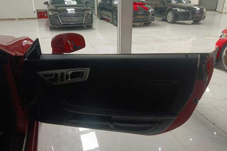 Used Mercedes-Benz SLK-Class 2011 SLK 200 Fashion Model