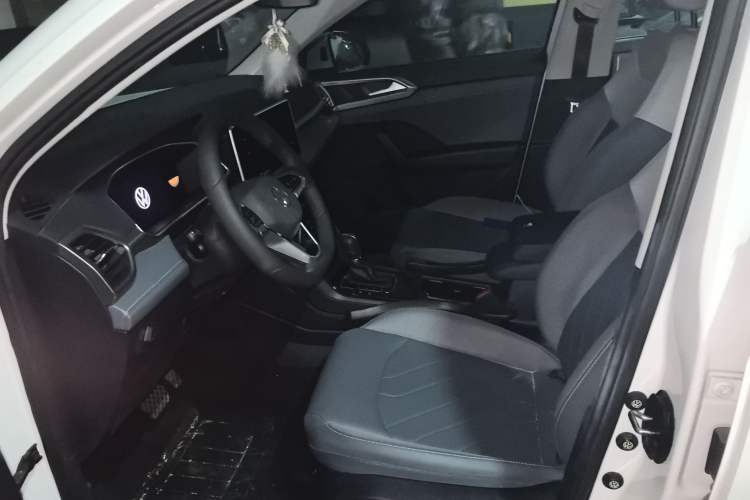 Used Volkswagen Tharu 2024 300TSI Two-Wheel-Drive Moonlight Edition Left Front Seat