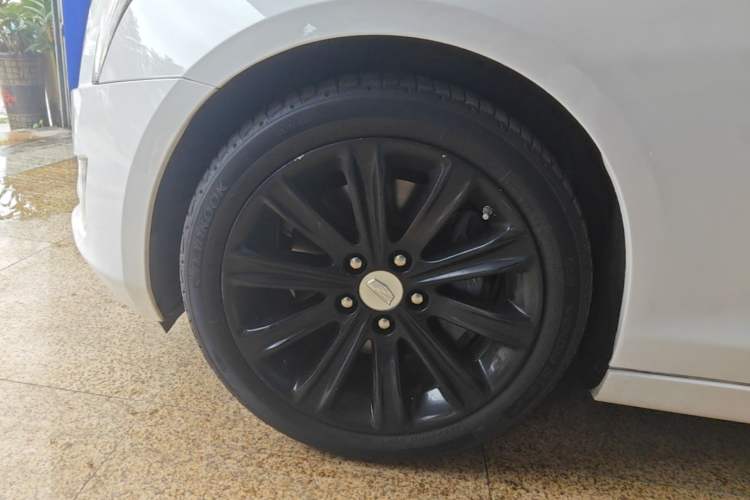 Used Cadillac ATS-L 2017 28T Fashion Edition
