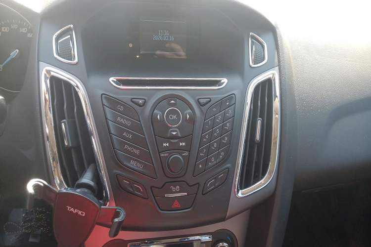 Used Ford Focus 2012 Sedan 1.6L Automatic Fashion Edition