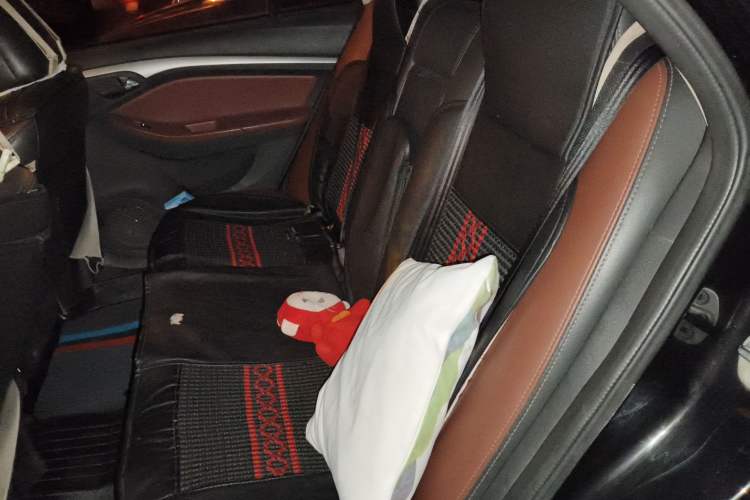 Used BYD G5 2014 1.5TI Manual Luxury Edition
