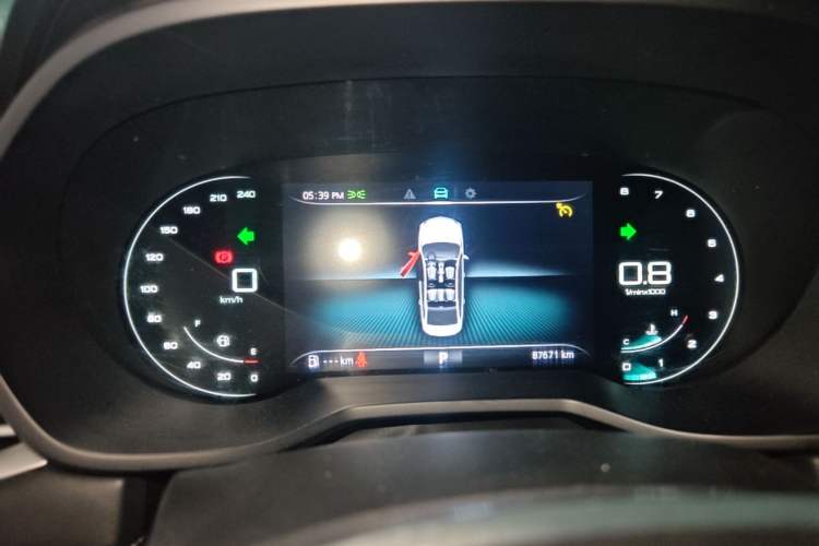 Used Roewe i5 2020 1.5L Automatic 4G Connect Luxury Flagship Edition

