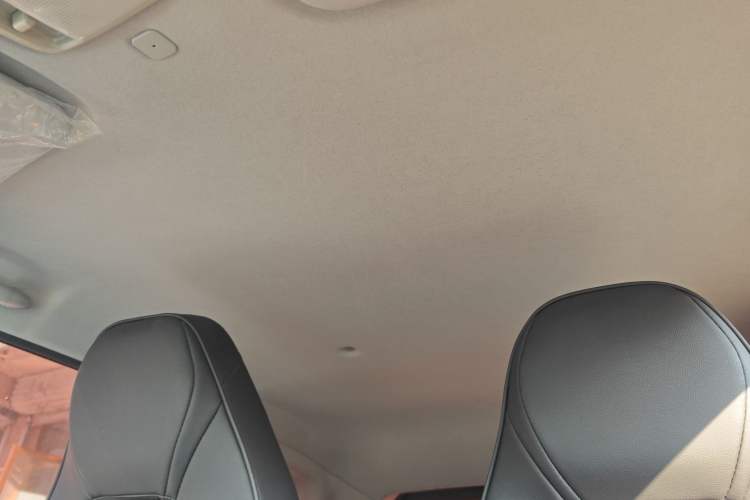 Used Chery QQ Ice Cream 2022 170km Sundae Phosphate Lithium-Ion
