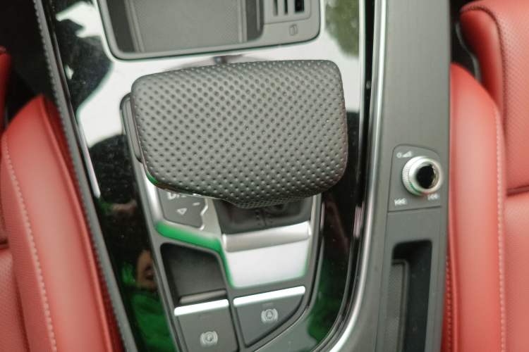 Used Audi A4L 2024 40 TFSI Luxury Dynamic Edition
