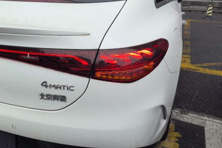 Used Mercedes-Benz EQE 2025 500 4MATIC Pioneer Edition Exterior 3