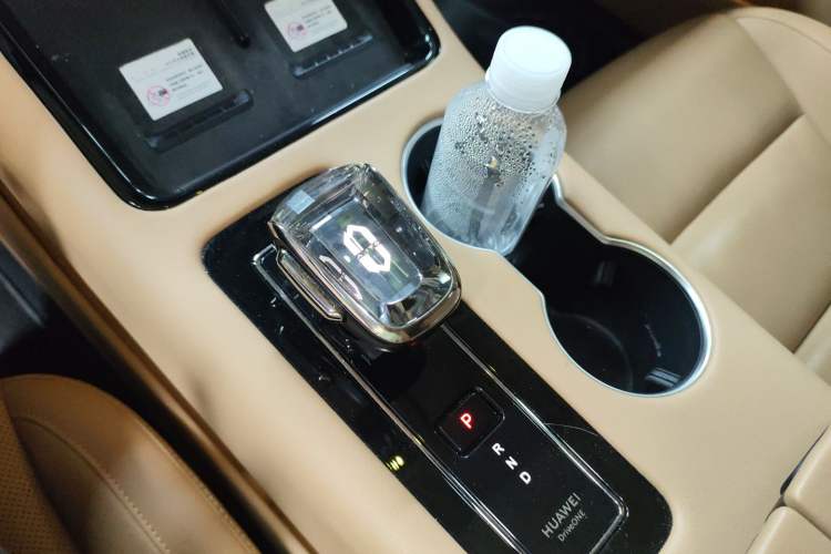 Used Hima AITO M5 2022 Pure Electric All-Wheel-Drive Performance Edition Gear Lever