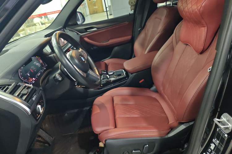 Used BMW X3 2023 Restyled xDrive30i Luxury Version M Night Edition Package Left Front Seat