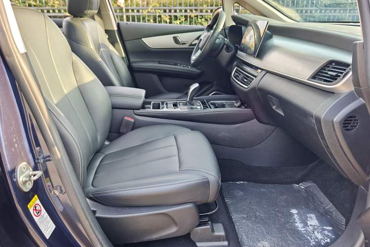 Used BYD Song MAX 2021 Upgraded Model 1.5T Automatic Prestige 7-Seater Right Front Seat