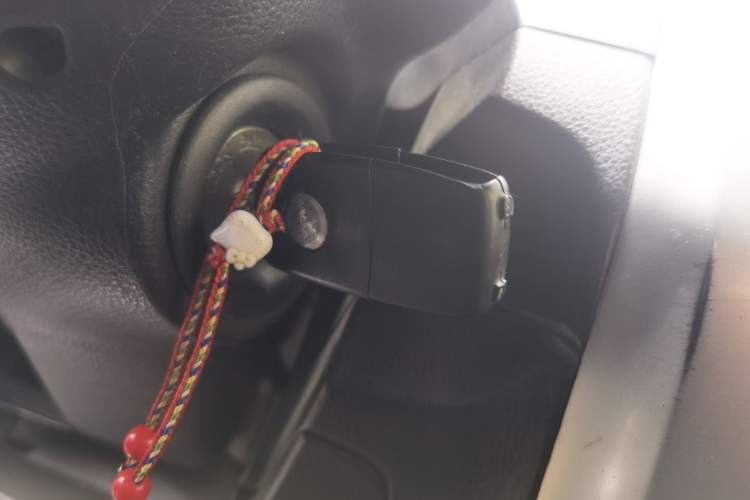 Used Nissan Livina 2013 Jingrui 1.6XL Manual Comfort Edition Vehicle Key