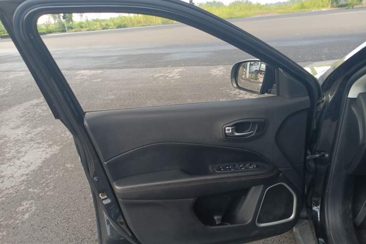 Used Jeep Compass 2019 220T Automatic Family Edition