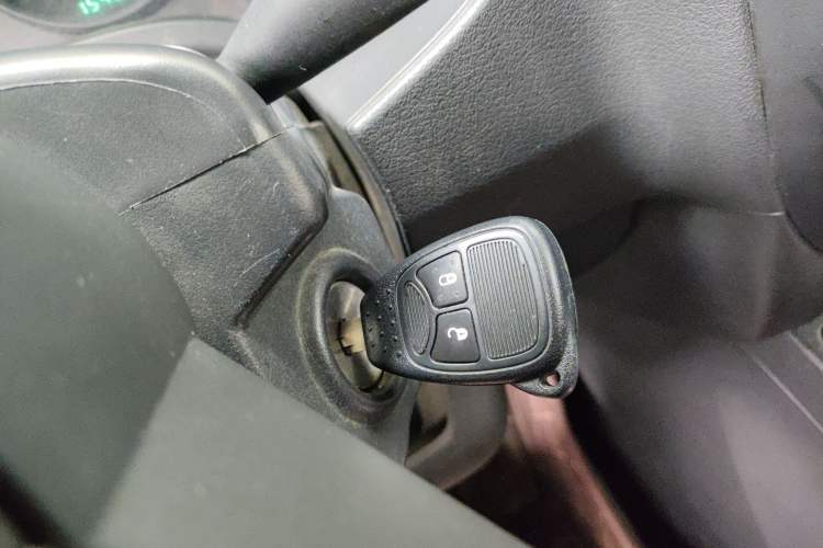 Used Jeep Compass 2012 2.4L four-wheel-drive sport version