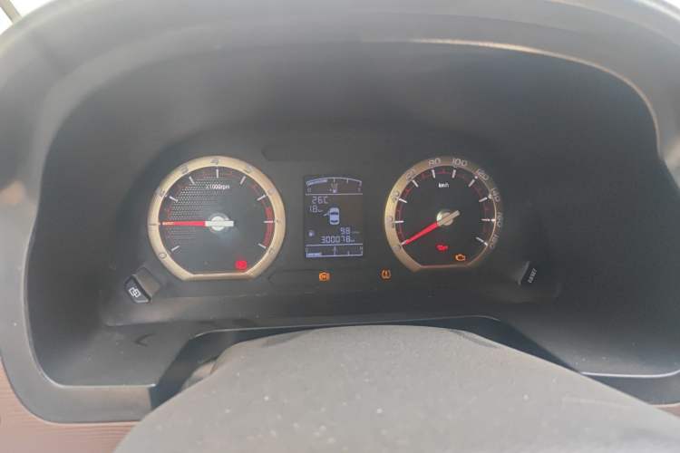 Used FORTHING Lingzhi 2020 M5L 1.6L Base Model 7 Seats Instrument Cluster