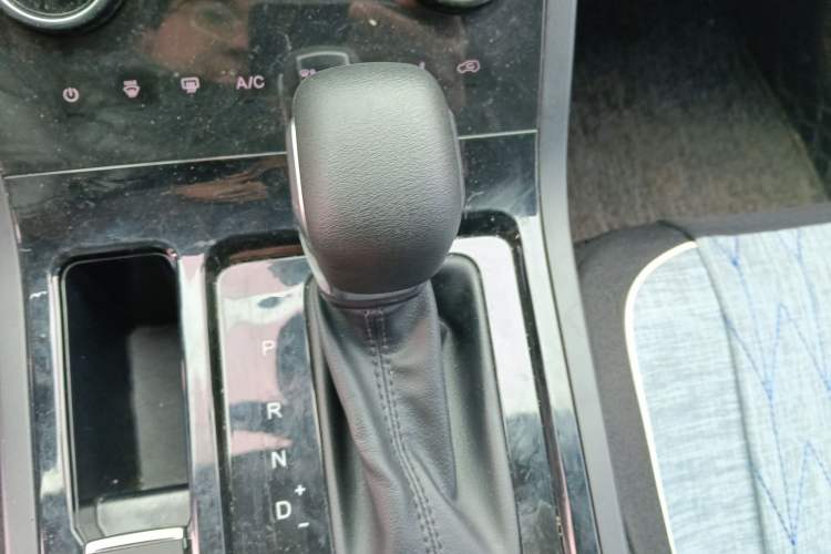 Used Chery Tiggo 5x 2023 1.5L CVT Fashion Edition Gear Lever