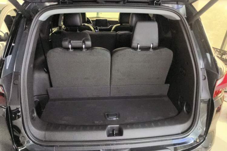 Used Chevrolet Blazer 2022 Mild Hybrid 650T 7-Seater Wei Version