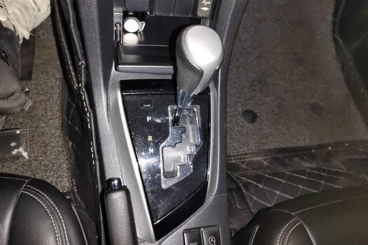 Used Toyota Corolla 2017 Revised Version 1.2T S-CVT GL-i